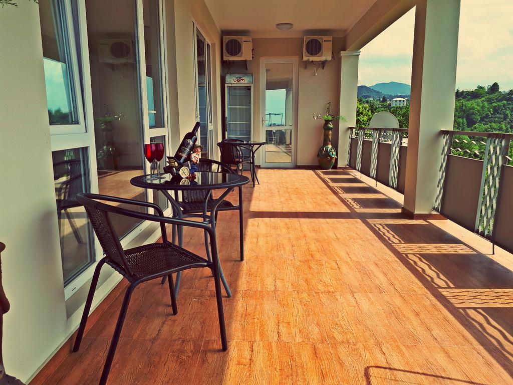 Apartments Sunset Paradise Makhinjauri Εξωτερικό φωτογραφία